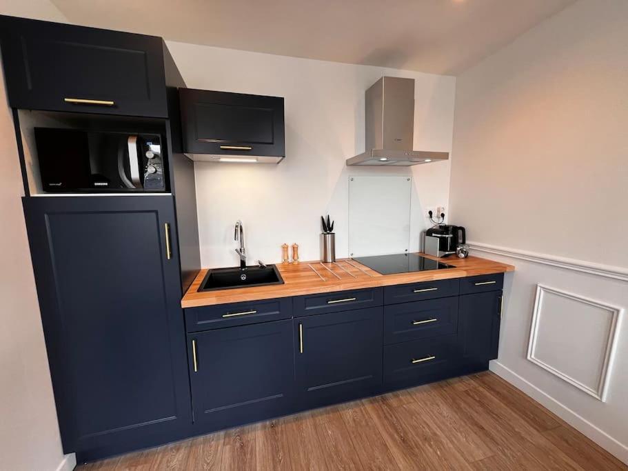 Appartement Richard Merrill 2 Personnes En Plein Centre Sainte-Mère-Église Extérieur photo